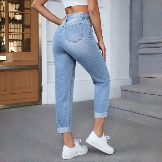 Damen Hochgeschnittene Jeans mit ausgefranztem Saum EB