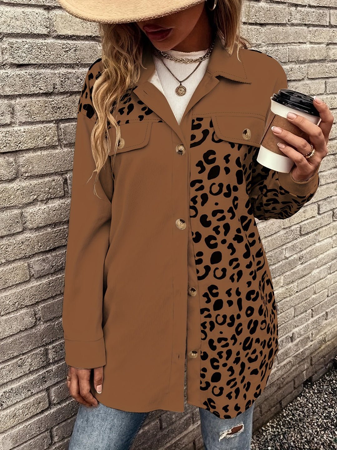 Damen Overshirt mit trendigem Leopardenmuster und komfortabler Passform EB