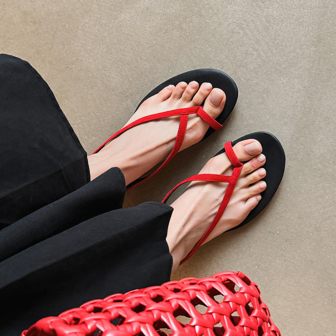 Damen Komfortable Zehentrenner-Sandalen mit ergonomischem Fußbett und stylischem Design EB