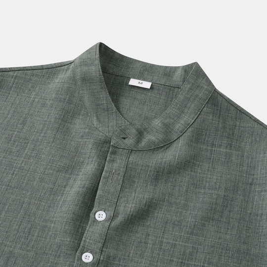 Herren Kurzarmhemd mit modernem Henley-Ausschnitt und strukturierter Oberfläche EB