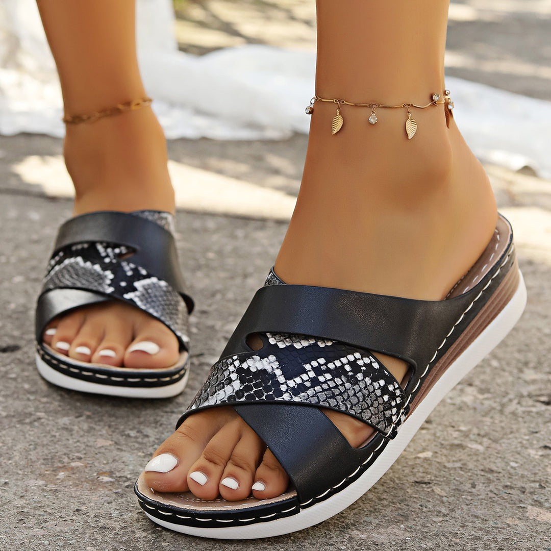 Damen Mode Slide-Sandalen mit modischem Kreuzriemen EB