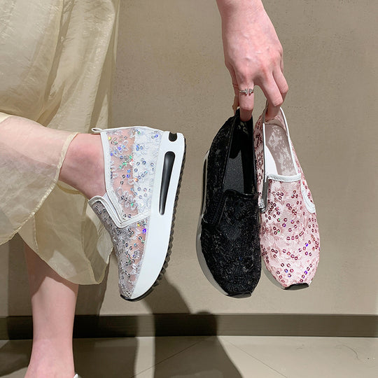 Damen Slip-On Sneakers mit elegantem Spitzenmuster und dämpfendem Fußbett EB