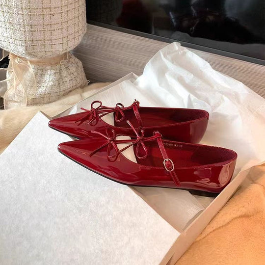 Damen Ballerina-Schuhe mit verspieltem Schleifendetail und eleganter Lackoberfläche EB
