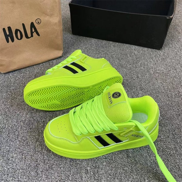 Damen Sportliche Sneaker im futuristischen Design mit atmungsaktiven Einsätzen EB