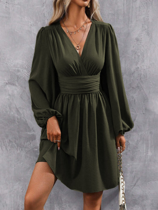 Damen Wickelkleid mit schickem V-Ausschnitt und voluminösen Ärmeln EB