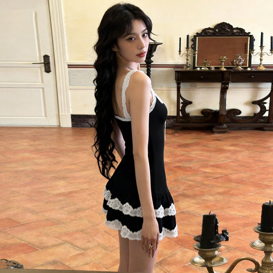 Damen Verspieltes Babydoll-Kleid mit Spitzenrand und verstellbaren Trägern EB