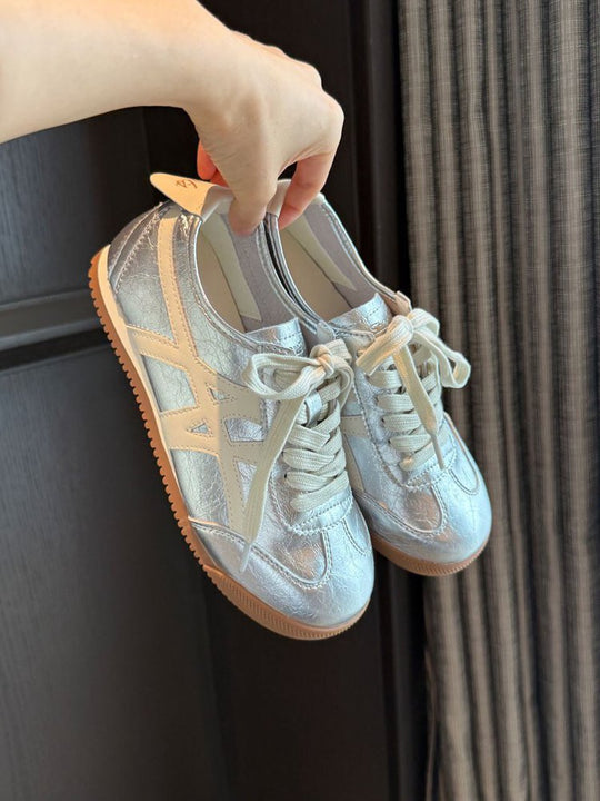 Damen Sportliche Sneakers mit modernem Design EB