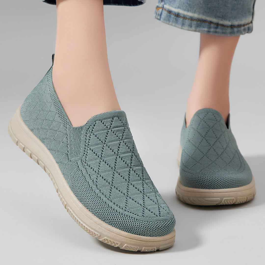 Damen Komfortable Slip-On Freizeitschuhe mit atmungsaktivem Strickdesign EB