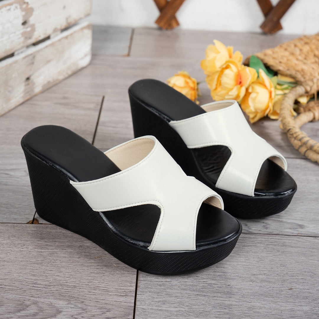 Damen Wedge-Pantoletten mit modischem Cut-Out-Design und rutschfester Sohle EB