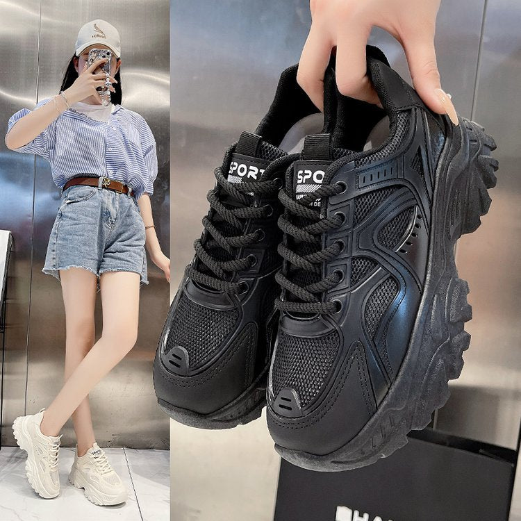 Damen Sportliche Sneakers mit rutschfester Profilsohle und atmungsaktivem Obermaterial EB