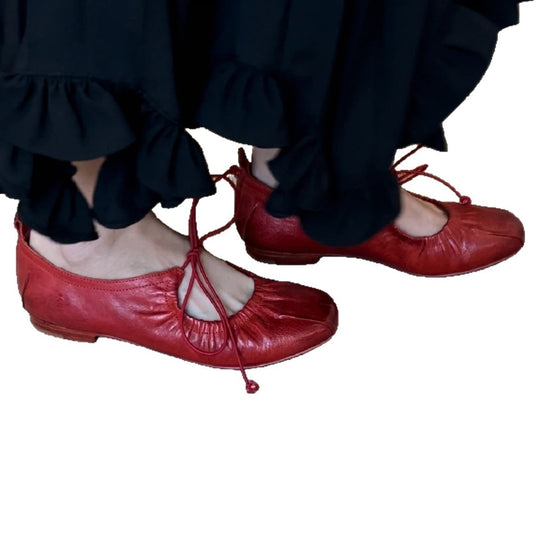 Damen Ballerina-Schuhe mit elegante Raffung und modischem Schnürdetail EB