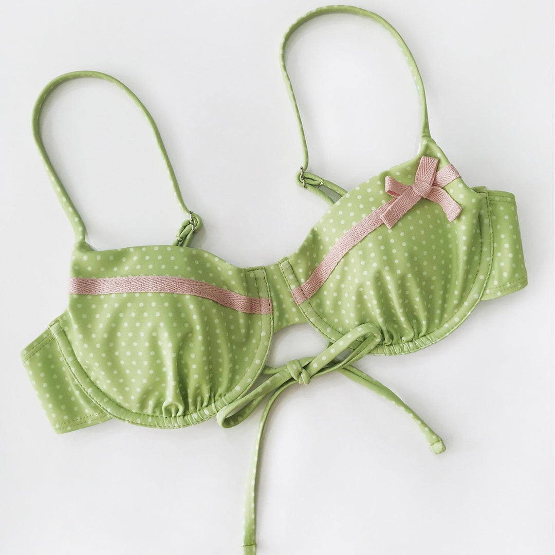 Damen gepunkteter Bikini mit verspieltem Design EB