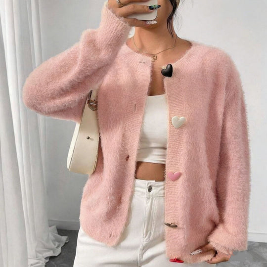 Damen Kuscheliger Flausch-Cardigan mit bunten Herzknöpfen und kastiger Silhouette EB