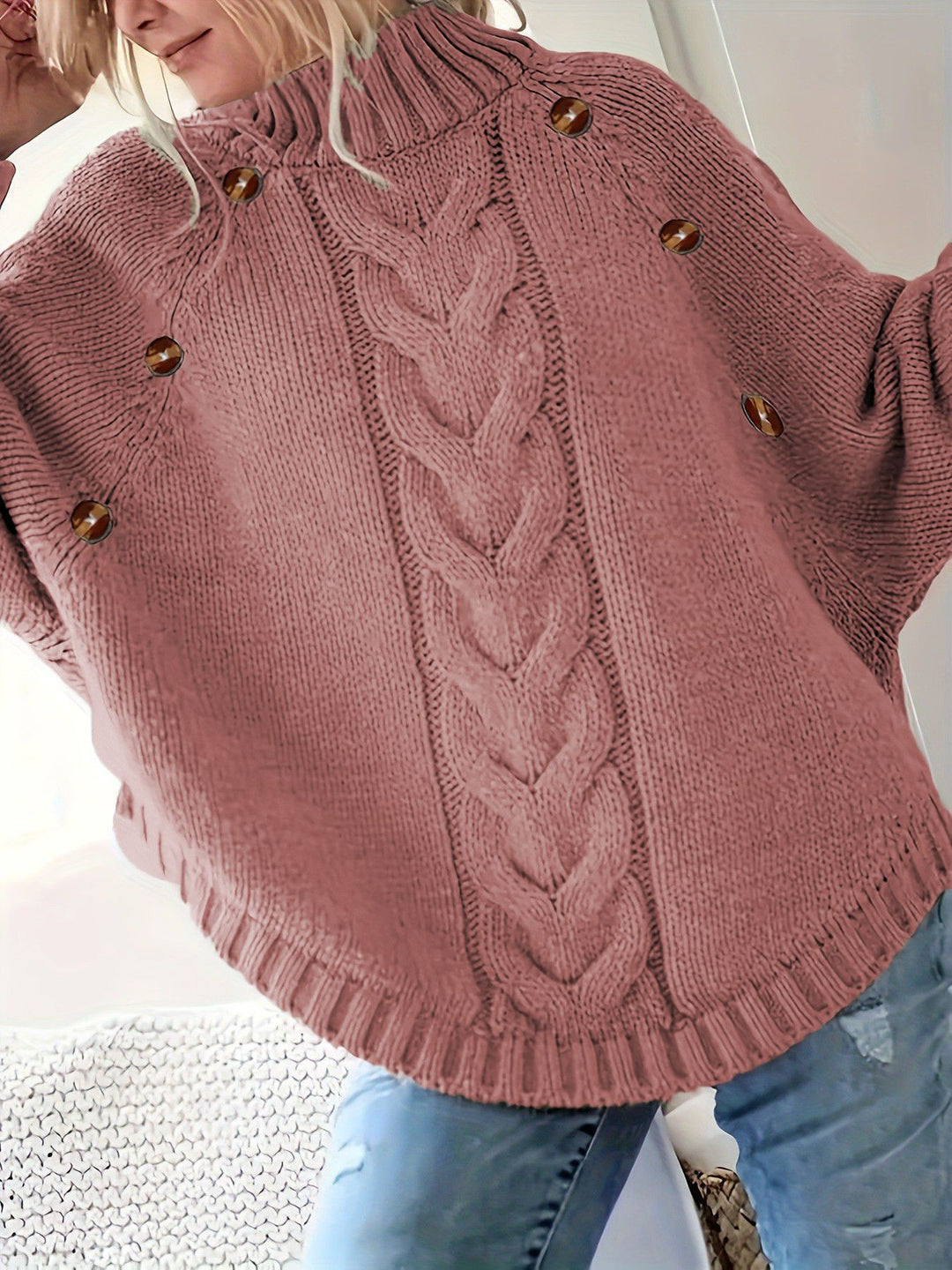 Damen Grober Strickpullover mit modernem Zopfdesign und praktischen Knöpfen EB