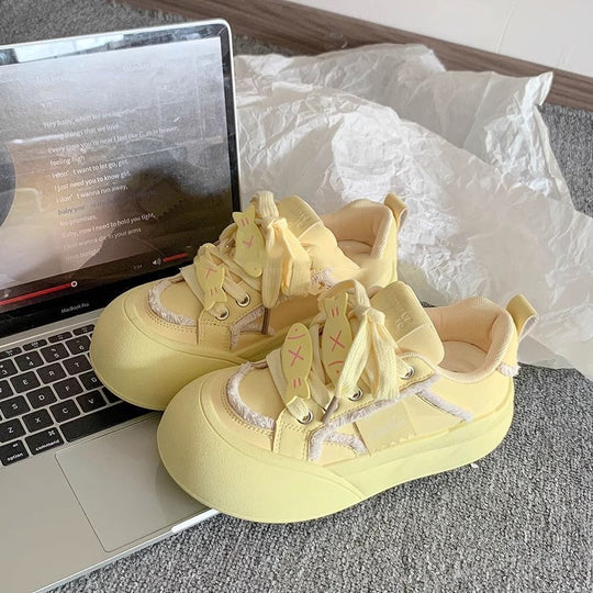 Damen Modische Sneakers mit einzigartigem Schnürsystem und bequemer Sohle EB