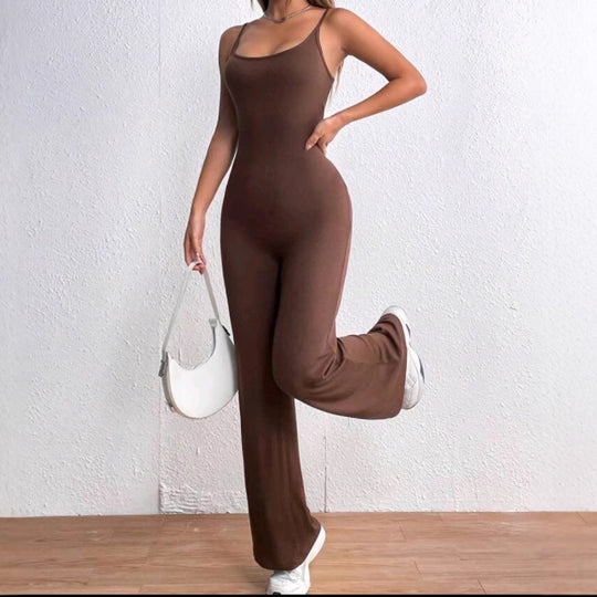 Damen Eleganter Jumpsuit mit verstellbaren Spaghettiträgern und figurschmeichelndem Schnitt EB