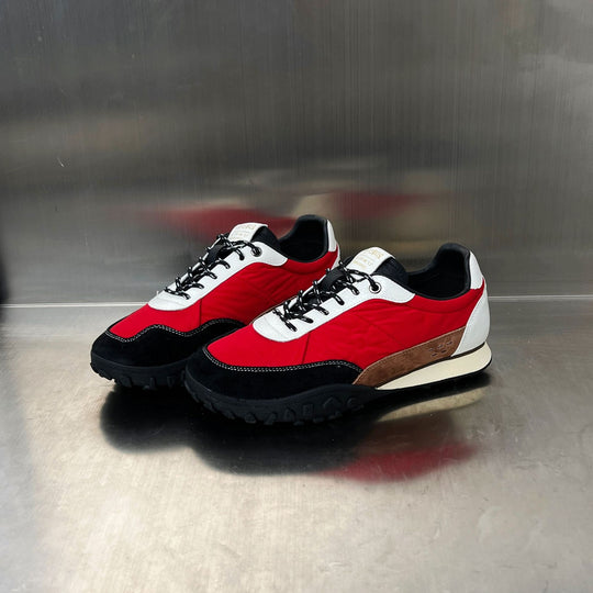 Damen Sportliche und elegante Freizeit-Sneaker mit gepolstertem Innenfutter und rutschfester Sohle EB