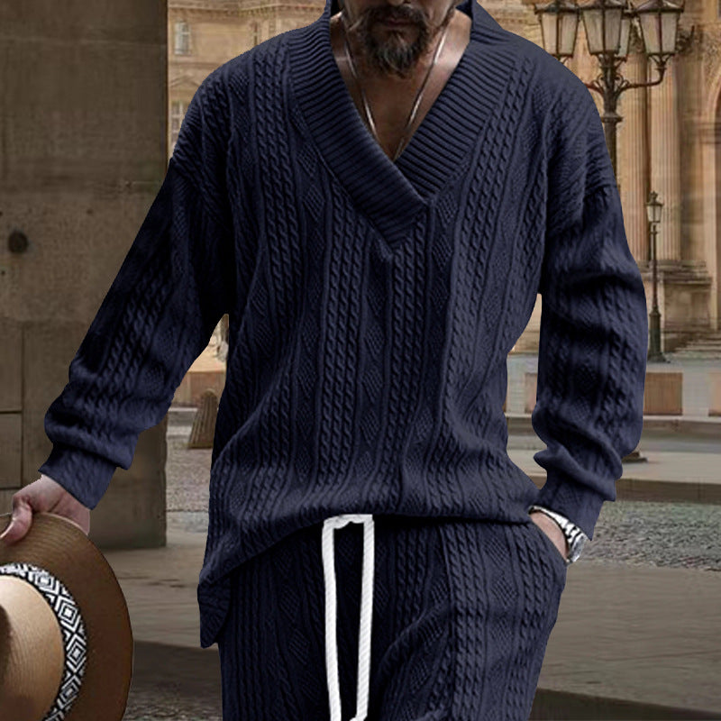 Herren nan grob gestrickter V-Ausschnitt-Pullover mit Zopfmuster und relaxed Fit EB