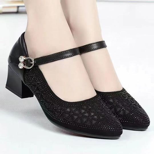 Damen elegante Pumps mit modischem Riemen und schimmernden Akzenten EB