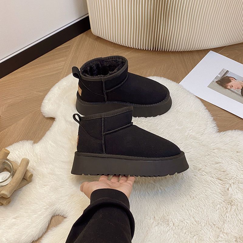 Damen Kuschelige Winterstiefel mit warmem Innenfutter und robuster Sohle EB