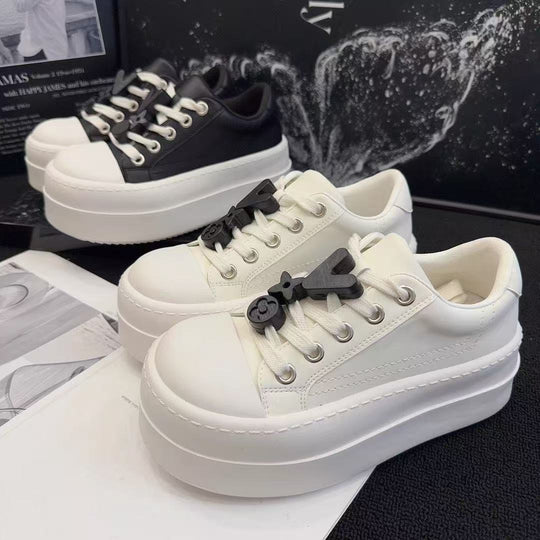 Damen Plateau Sneaker mit trendigem Design und elastischen Schnürsenkeln EB