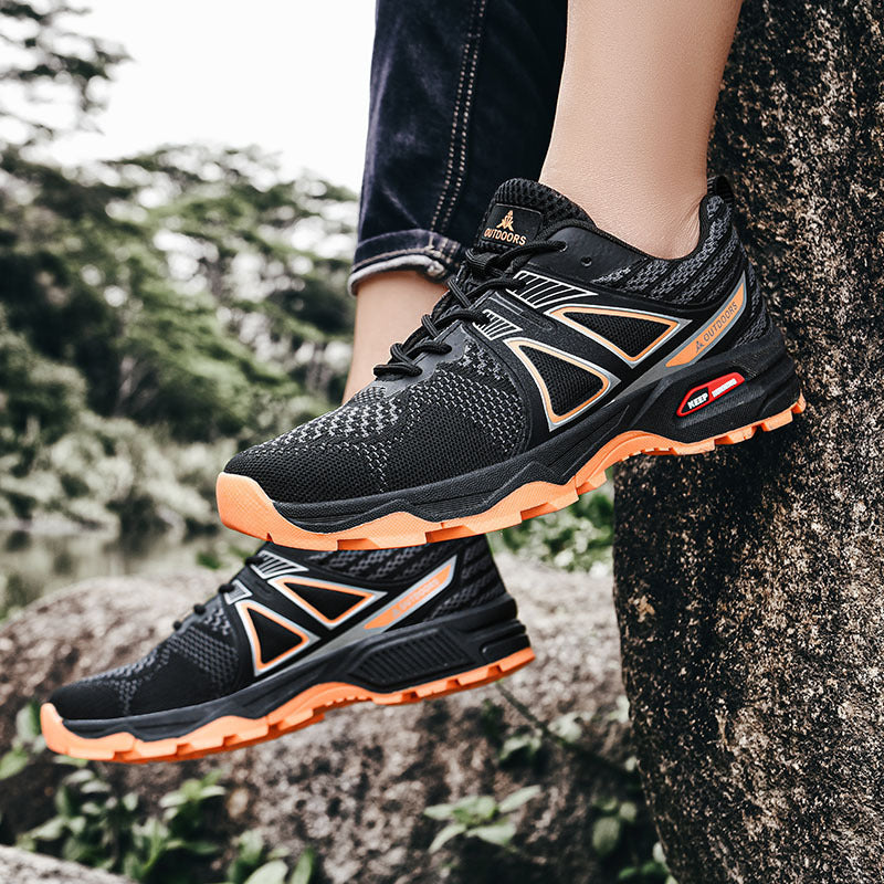 Damen Outdoor-Laufschuhe mit rutschfester Sohlenkonstruktion und atmungsaktivem Obermaterial EB