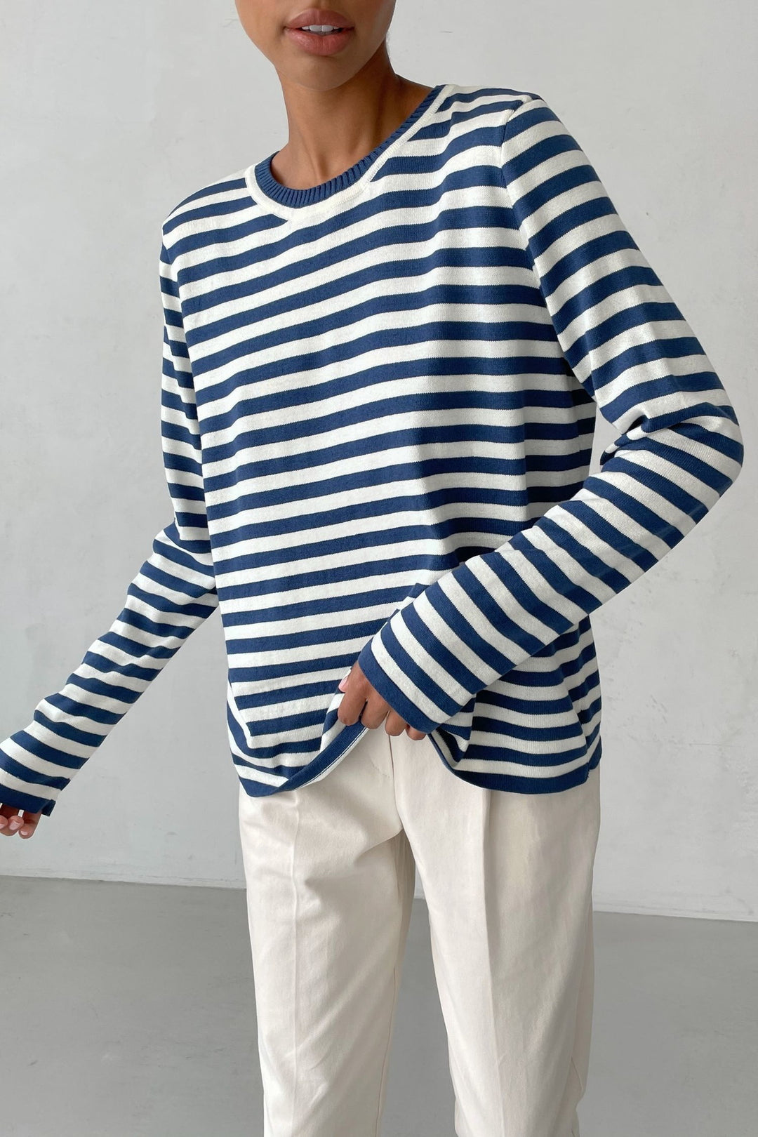 Damen nan gestreifter Baumwollpullover mit Rundhals und legerer Passform EB
