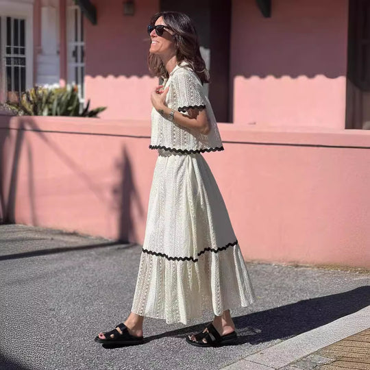 Damen Maxikleid mit voluminösem Rock und eleganter Rüsche EB