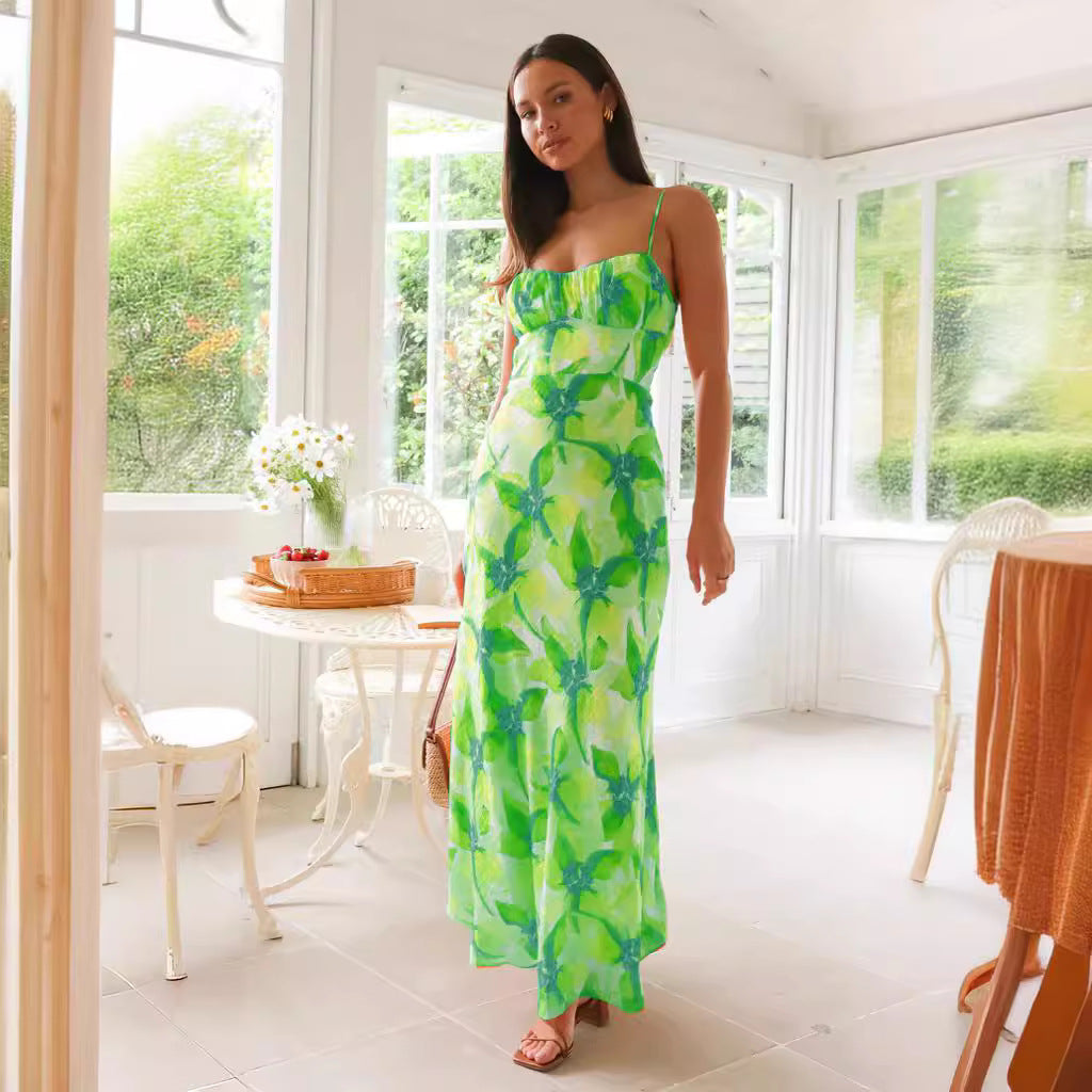 Damen Maxikleid mit elegantem Raffdesign und unterstützenden Spaghettiträgern EB