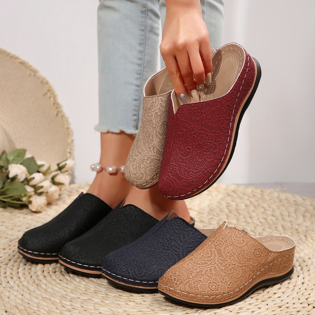 Damen Komfortable Clogs mit eleganter Spitzenstruktur und ergonomischem Fußbett EB