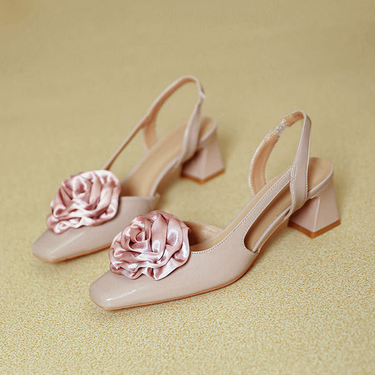 Damen Slingback-Pumps mit floralen Satin-Applikationen und komfortablem Blockabsatz EB
