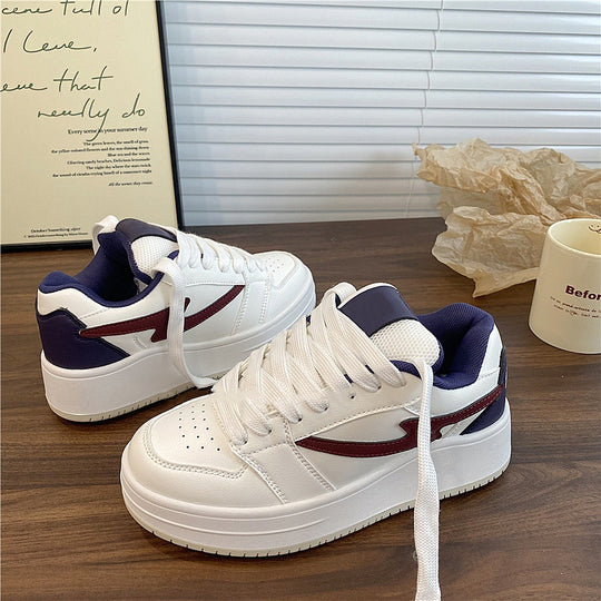 Damen Sportliche Sneaker mit flacher Laufsohle und atmungsaktivem Obermaterial EB