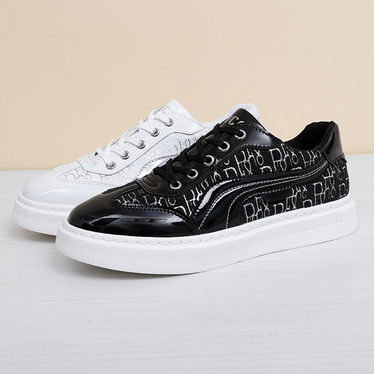 Damen Modische Sneaker mit Glanzoberfläche und grafischem Design EB