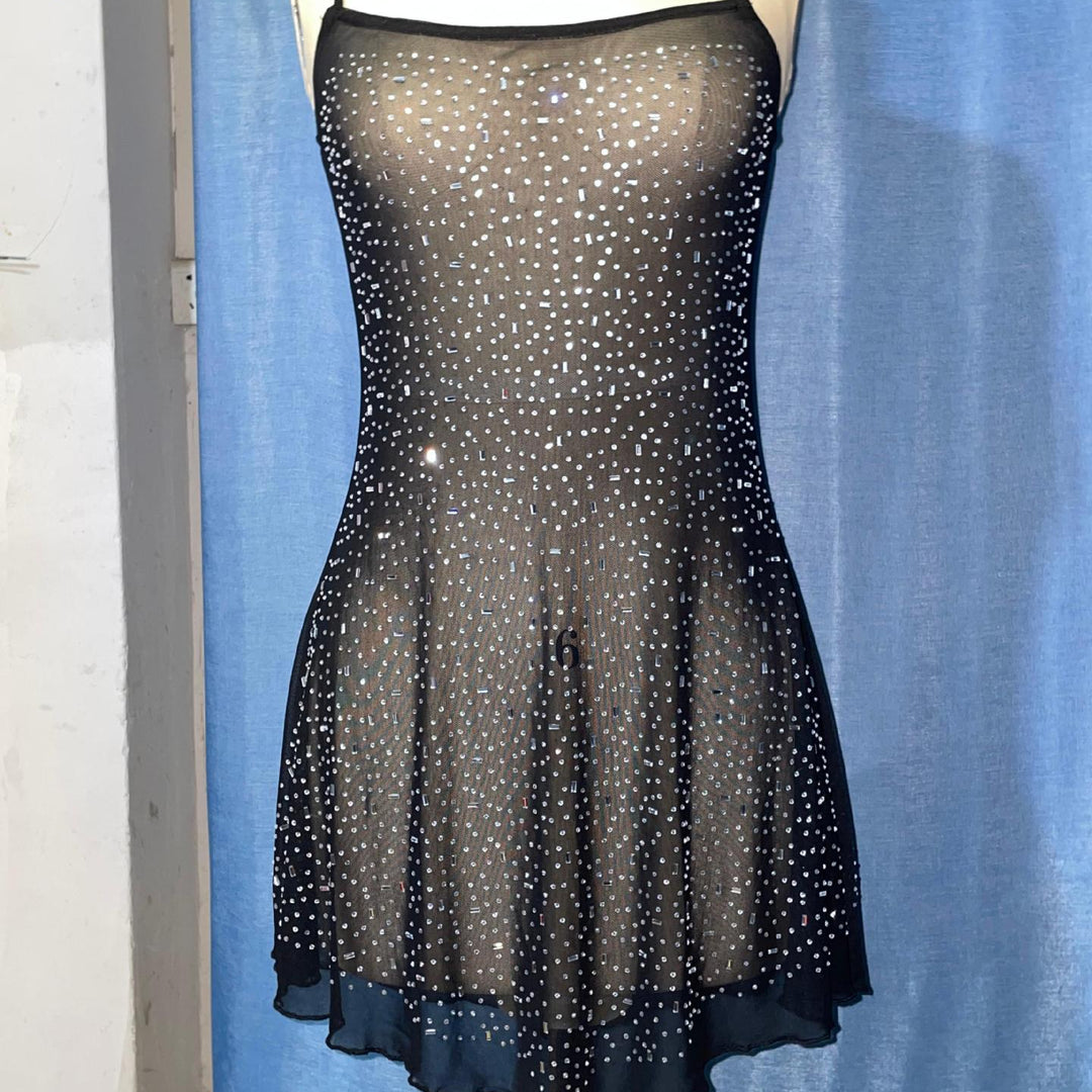Damen Minikleid mit funkelnden Pailletten und raffinierten Details EB