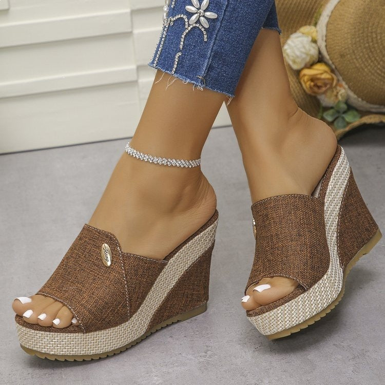 Damen Wedge-Pantoletten mit stylischem Textil-Obermaterial und dekorativem Schmuckdetail EB