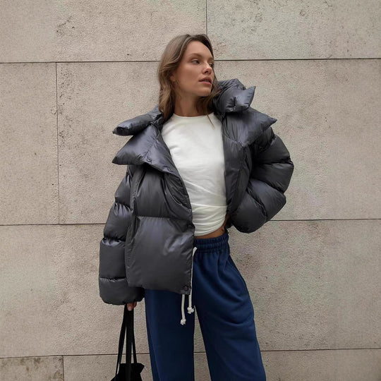 Damen oversized Daunenjacke mit hohem Kragen und voluminösen Ärmeln EB