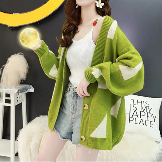 Damen lässige Strickjacke mit großflächigem Muster und praktischen Knopfdetails EB