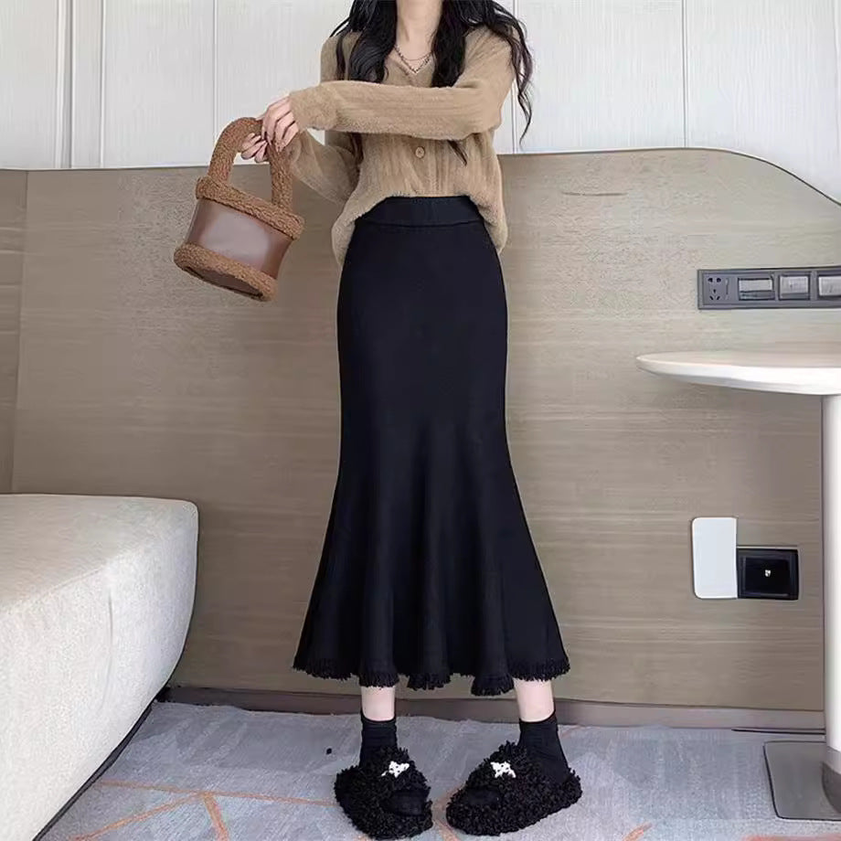 Damen Eleganter Maxirock mit voluminösem Saum und fransigen Details EB