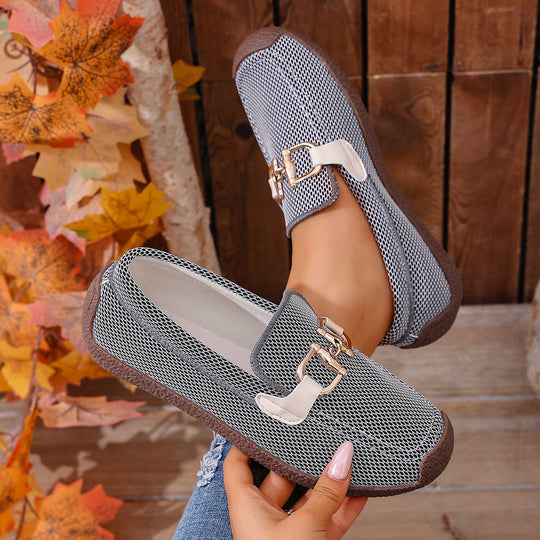 Damen Bequeme Clog-Schuhe mit luftiger Mesh-Oberfläche und modischem Schnallen-Detail EB
