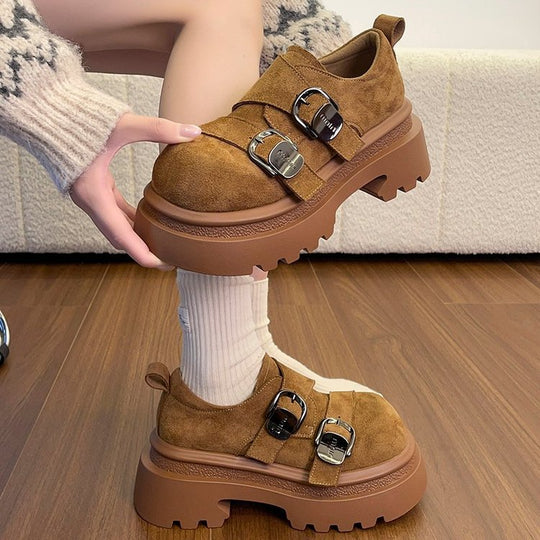 Damen modische Schnürschuhe mit klobiger Gummisohle und auffälligen Schnallen EB