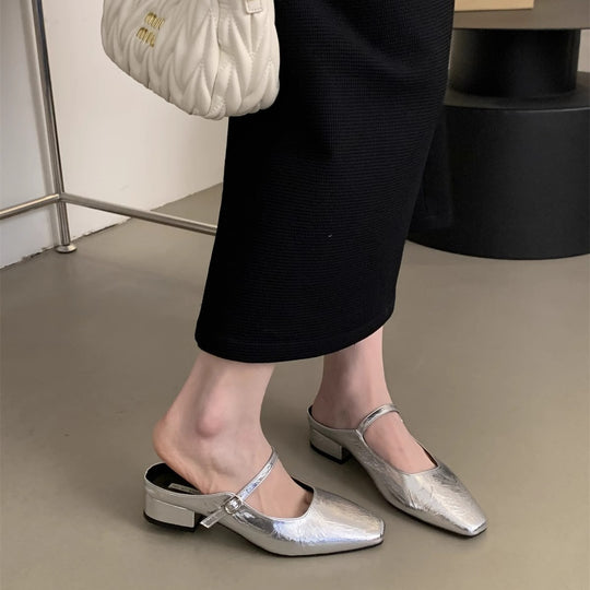 Damen elegante Slip-On Pantoletten mit verstellbarem Riemchen und komfortablem Fußbett EB