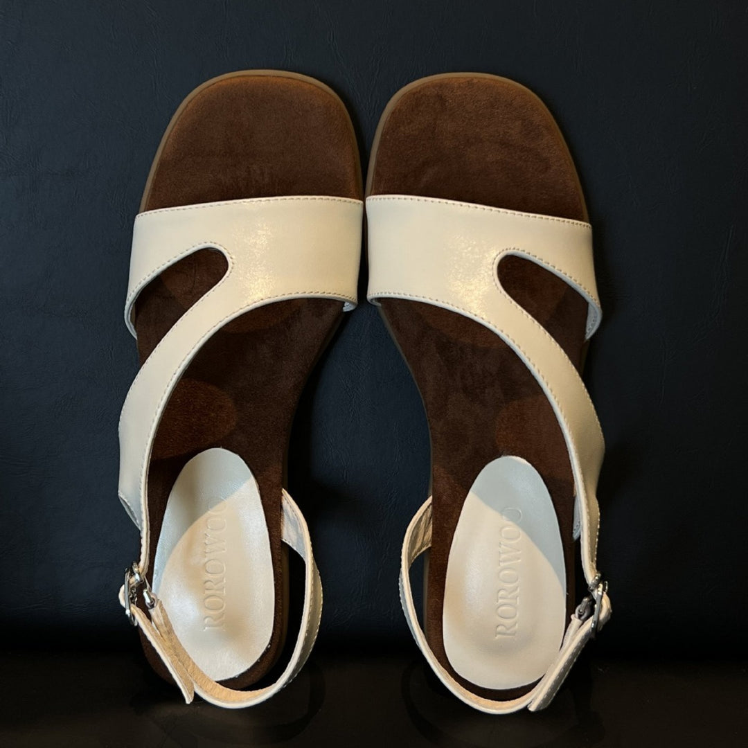Damen Sandalen mit verstellbarem Riemen und anatomisch geformtem Fußbett EB