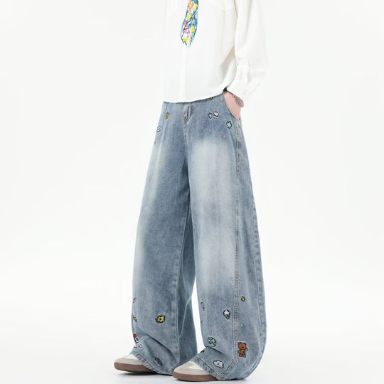 Damen Weit geschnittene Jeans mit bunten Stickereien EB