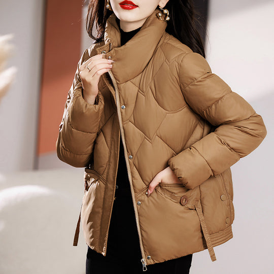 Damen Kurze Steppjacke mit Kapuze und praktischen Taschen EB