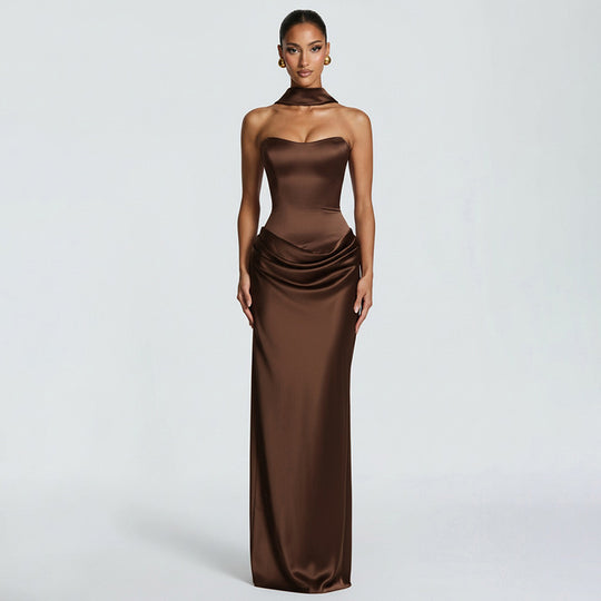 Damen Elegantes Abendkleid mit hohen Kragen und fließendem Schnitt EB