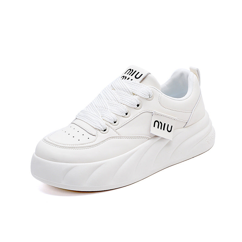 Damen Lifestyle Sneakers mit dicker, flexibler Sohle und sportlichem Design EB
