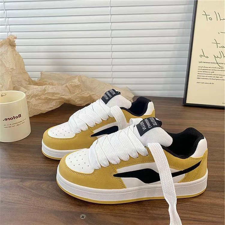 Damen Sportliche Sneakers mit weichem Veloursleder und atmungsaktiven Einsätzen EB