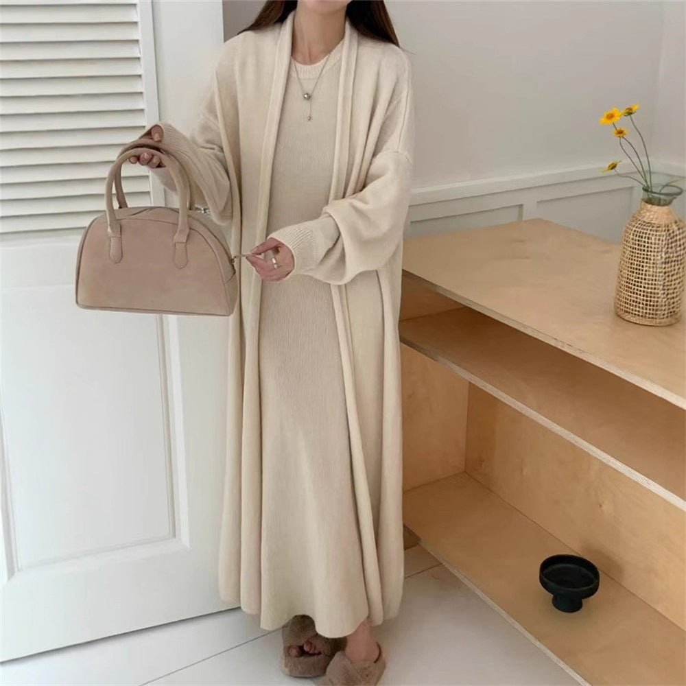 Damen Maxi-Strickkleid mit legerem Schnitt und langem Ärmel EB
