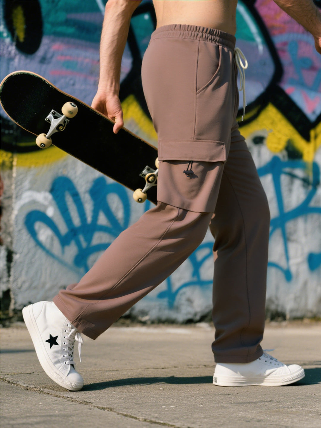 Herren Relaxed-Fit Cargo-Jogginghose mit elastischem Bund, Klapptasche & Tunnelzug EB