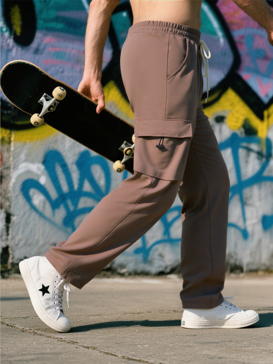 Herren Relaxed-Fit Cargo-Jogginghose mit elastischem Bund, Klapptasche & Tunnelzug EB
